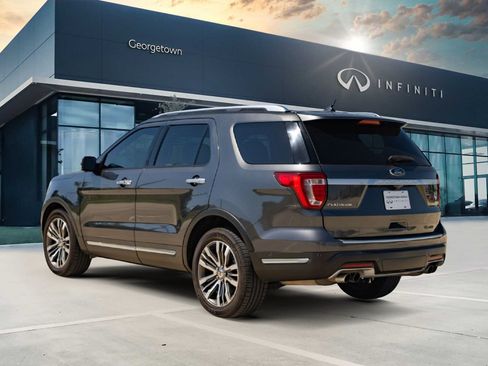Used 2019 Ford Explorer Platinum AWD/4WD image 6