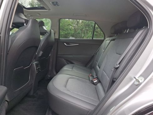 Used 2023 Kia Niro Wave w/ Wave Preserve Package FWD image 11