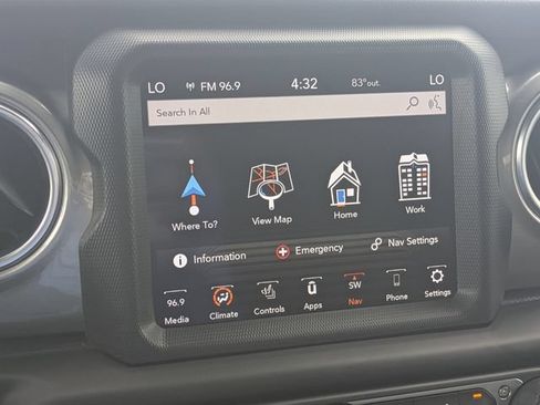 Used 2020 Jeep Wrangler Unlimited Sahara AWD/4WD image 21