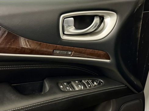Used 2017 INFINITI QX60 Luxe w/ Deluxe Technology Package image 28