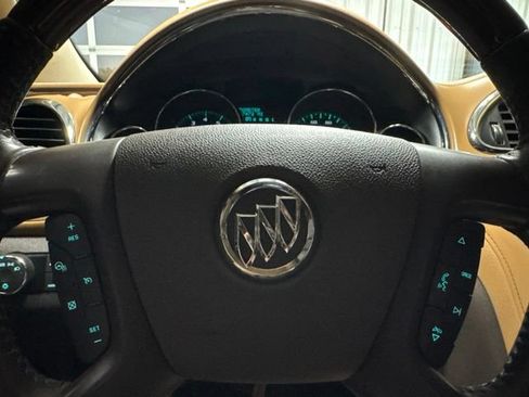 Used 2017 Buick Enclave Leather FWD image 13