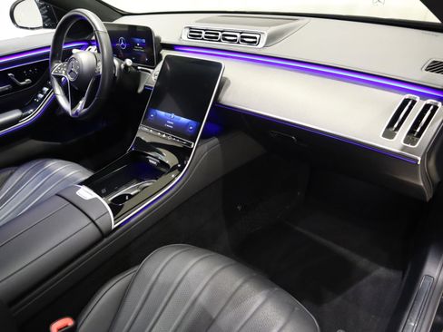 Used 2023 Mercedes-Benz S 580 4MATIC Sedan w/ AMG Line image 18