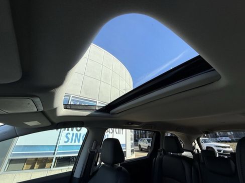 Used 2025 Honda Odyssey EX-L image 5