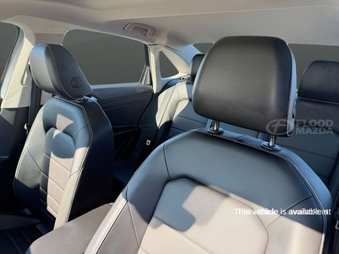 Used 2023 Volkswagen Jetta SE image 42