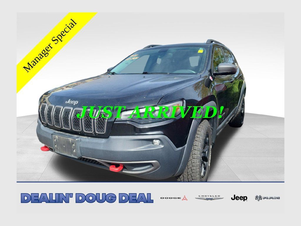 Used 2019 Jeep Cherokee Trailhawk w/ Comfort/Convenience Group AWD/4WD image 1