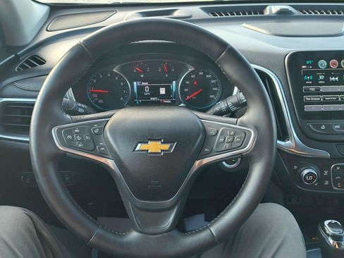 Used 2018 Chevrolet Equinox Premier FWD image 4