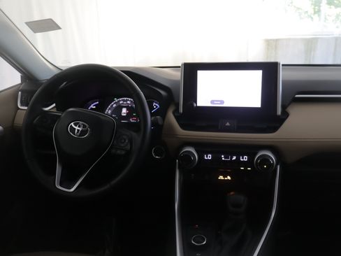 Used 2025 Toyota RAV4 XLE w/ Convenience Package AWD/4WD image 2