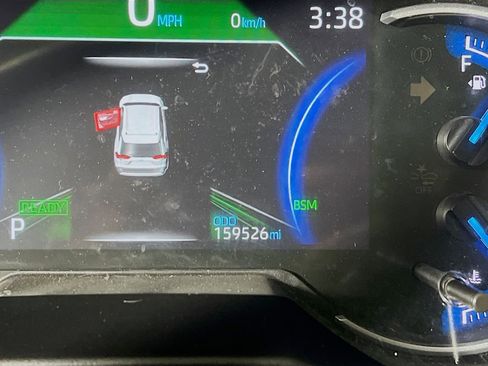 Used 2020 Toyota RAV4 Limited AWD/4WD image 12