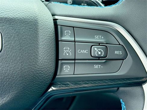 Used 2023 Jeep Grand Cherokee Trailhawk image 29