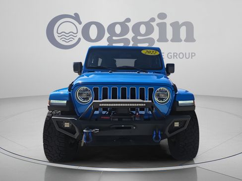 Used 2022 Jeep Wrangler Unlimited Sahara w/ LED Lighting Group AWD/4WD image 8