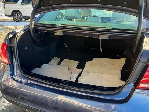 Used 2016 Mercedes-Benz E 350 4MATIC Sedan image 13