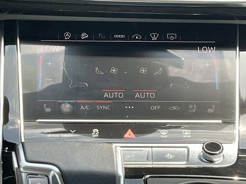 Used 2023 Audi Q7 3.0T Prestige AWD/4WD image 16