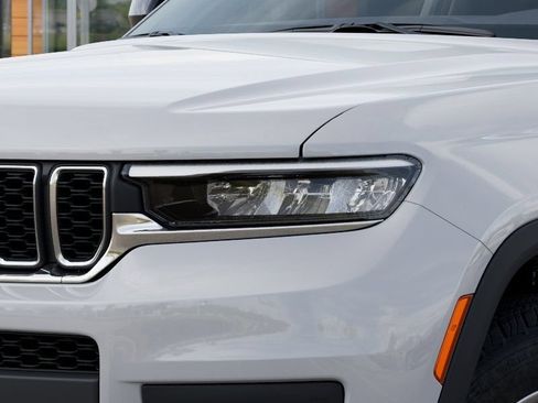 New 2026 Jeep Grand Cherokee L Laredo AWD/4WD image 11