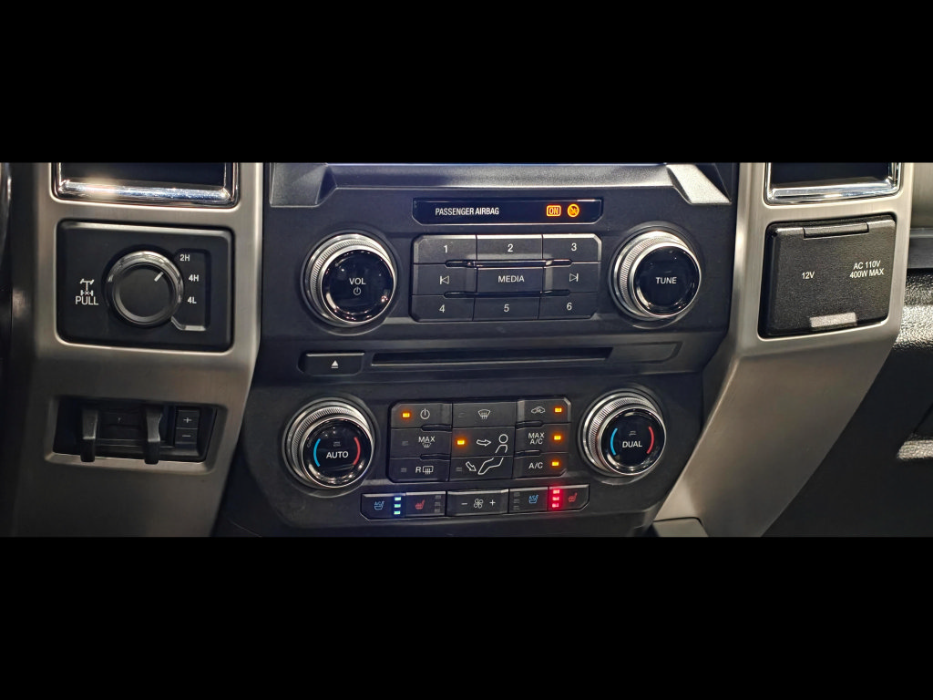 Used 2017 Ford F250 Platinum w/ Platinum Ultimate Package AWD/4WD image 9