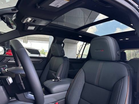 New 2026 GMC Acadia AT4 w/ Luxury Package AWD/4WD image 14