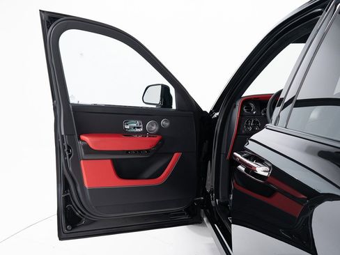 Certified 2023 Rolls-Royce Cullinan Black Badge w/ Driver's Package image 11