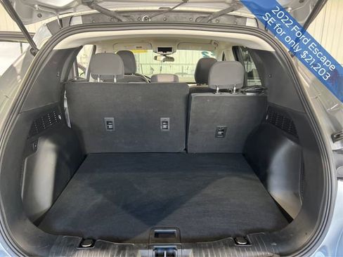 Used 2022 Ford Escape SE image 12