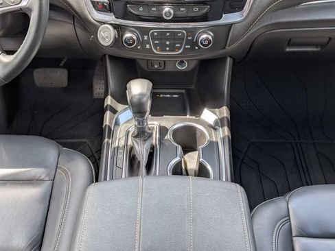 Used 2023 Chevrolet Traverse LT w/ LPO, Floor Liner Package FWD image 17