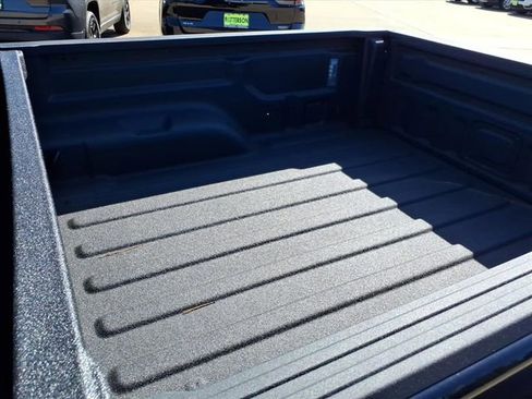 New 2025 Jeep Gladiator Rubicon image 18