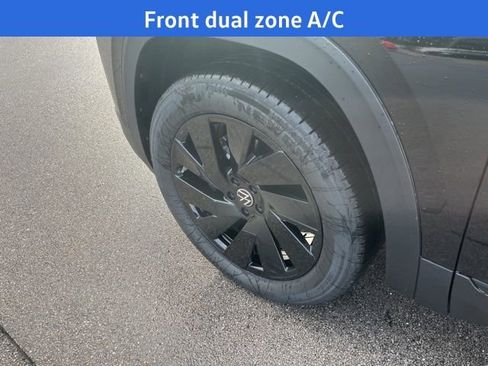 New 2026 Volkswagen Atlas SE image 5