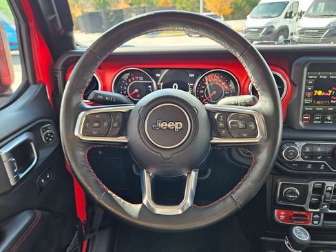 Used 2020 Jeep Gladiator Rubicon image 16