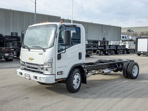New 2025 Chevrolet Low Cab Forward 5500XG image 7