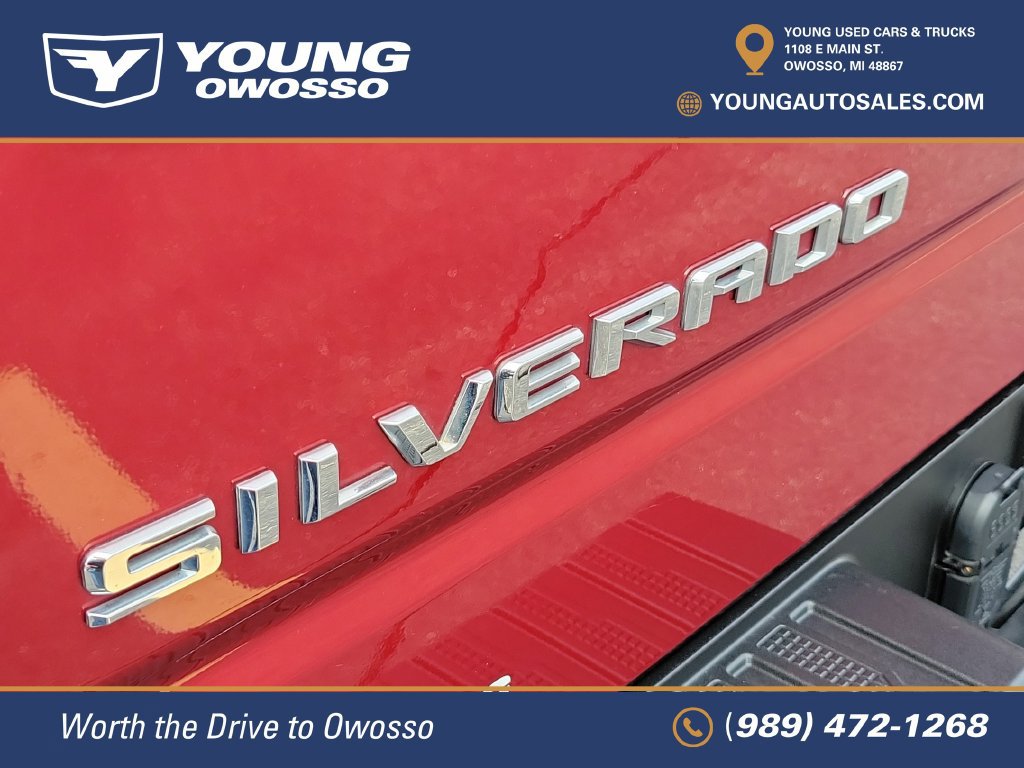 Used 2024 Chevrolet Silverado 1500 RST AWD/4WD image 9
