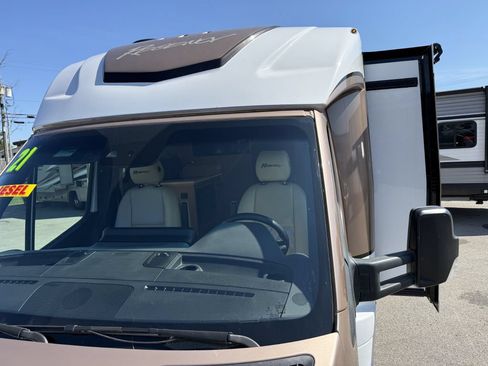 Used 2019 Mercedes-Benz Sprinter 170 image 9