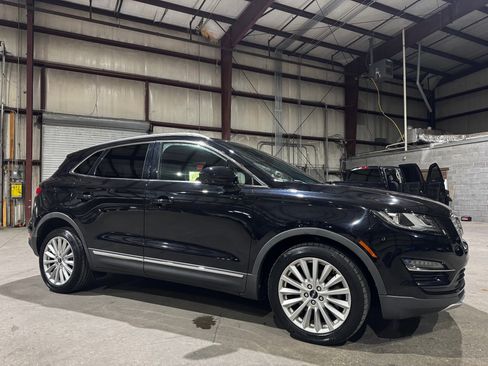 Used 2019 Lincoln MKC Premiere image 3