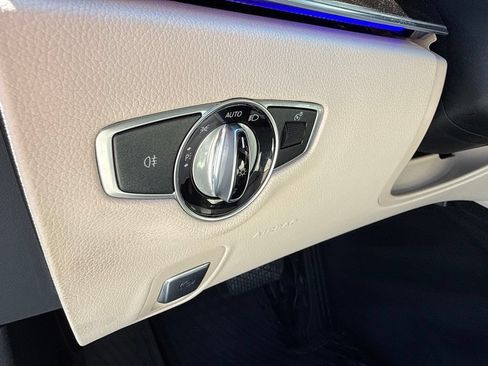 Used 2019 Mercedes-Benz E 300 image 20