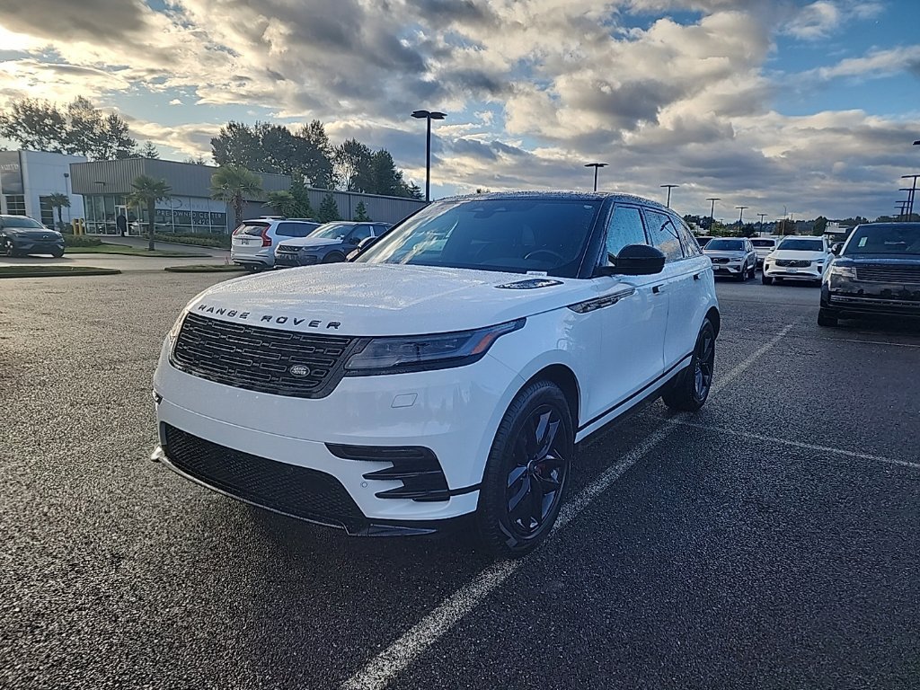 Certified 2025 Land Rover Range Rover Velar Dynamic SE AWD/4WD image 1