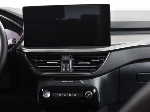 Used 2024 Ford Escape Active w/ Tech Pack #1 image 9