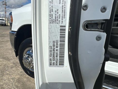 Used 2024 RAM 3500 Big Horn image 48