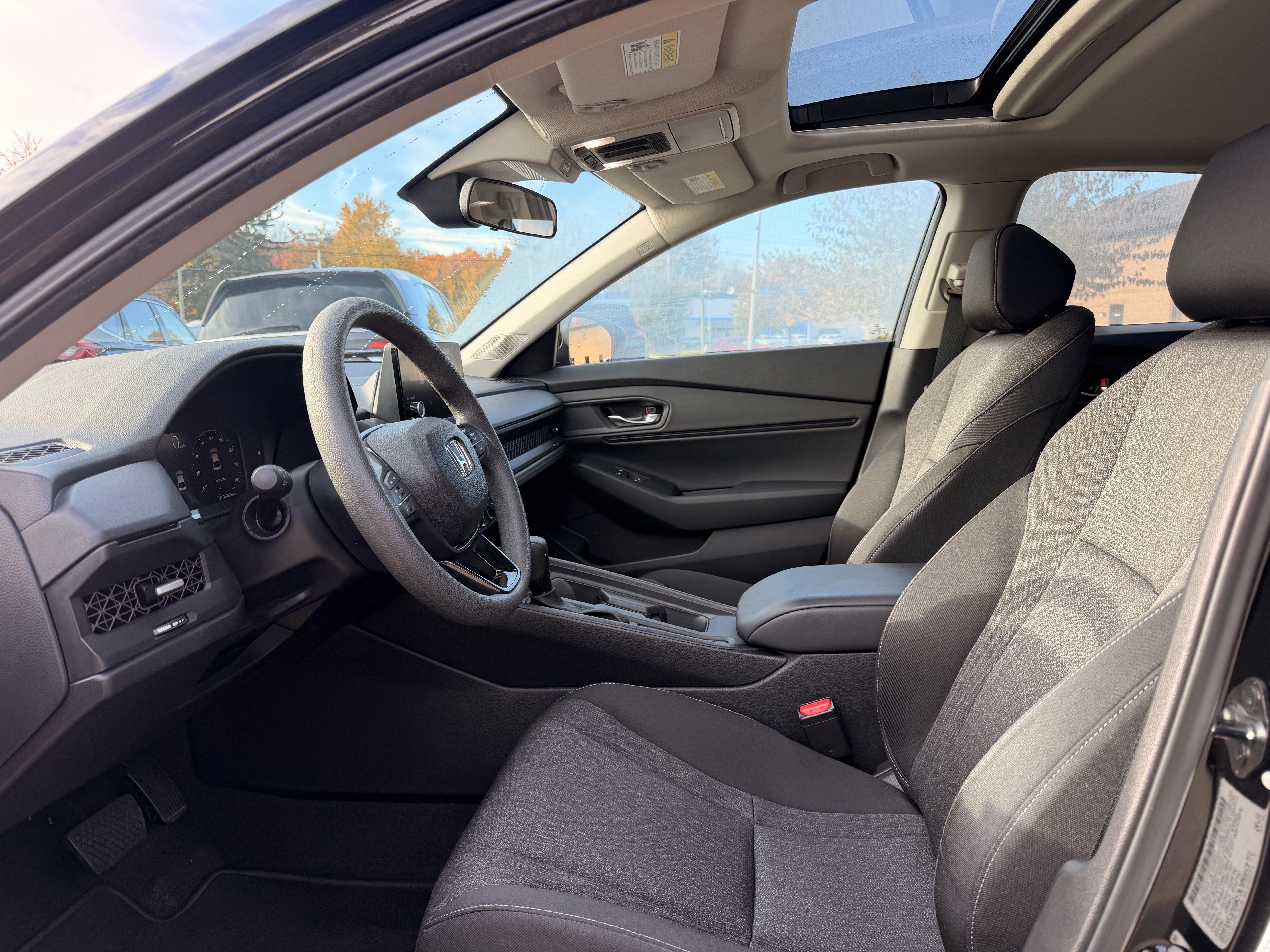 Used 2025 Honda Accord SE image 13