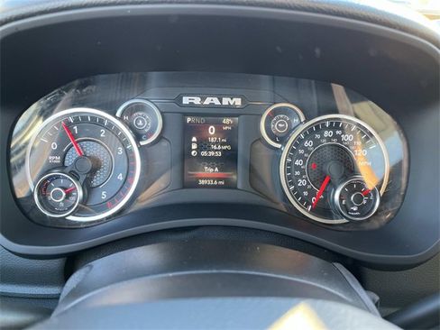 Used 2024 RAM 3500 Big Horn image 35