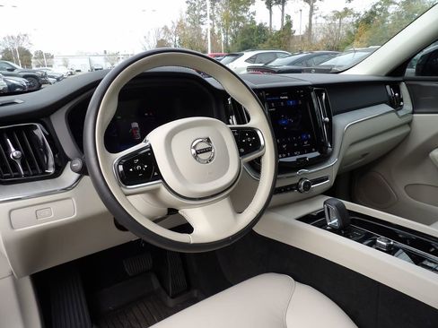 Certified 2024 Volvo XC60 B5 Plus w/ Climate Package image 10