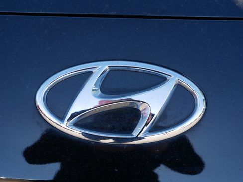 Certified 2023 Hyundai Kona Limited w/ Cargo Package AWD/4WD image 8