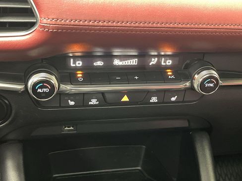 Used 2021 MAZDA MAZDA3 s AWD/4WD image 21