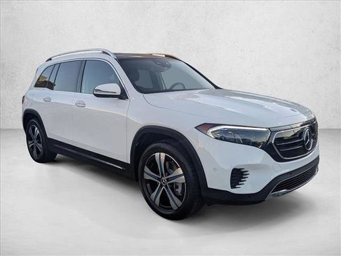 Used 2023 Mercedes-Benz EQB 350 4MATIC SUV image 3