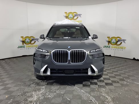 New 2026 BMW X7 xDrive40i image 2