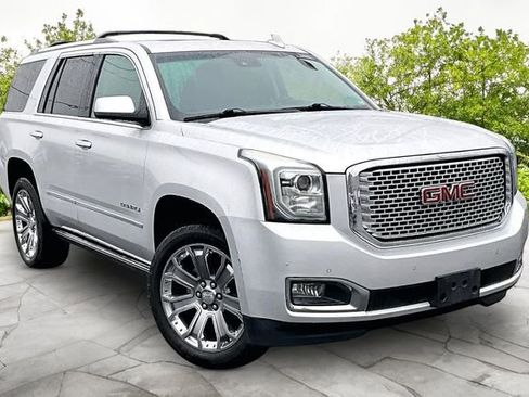 Used 2016 GMC Yukon Denali w/ Open Road Package image 10