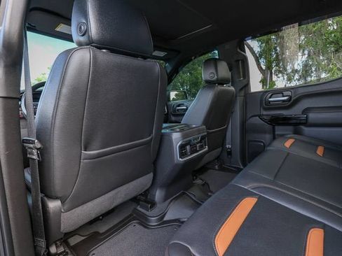 Used 2021 GMC Sierra 1500 AT4 w/ AT4 Premium Package AWD/4WD image 28
