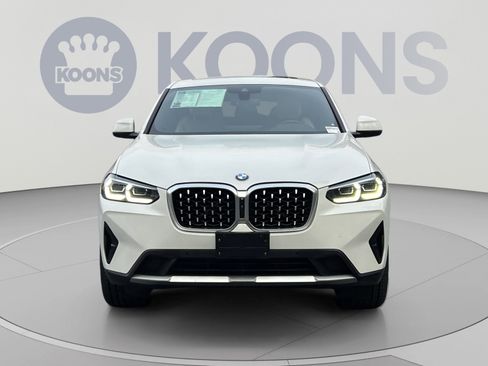 Used 2023 BMW X4 xDrive30i w/ Parking Assistance Package AWD/4WD image 4