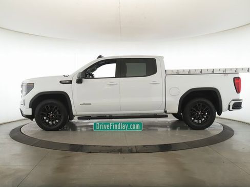 Used 2024 GMC Sierra 1500 Elevation image 9