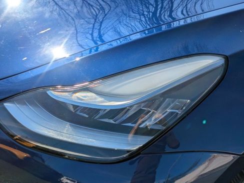 Used 2018 Tesla Model 3 Long Range image 9