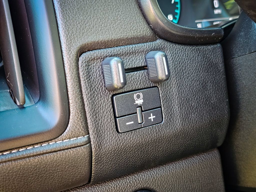 Used 2022 GMC Canyon Elevation w/ Trailering Package AWD/4WD image 15