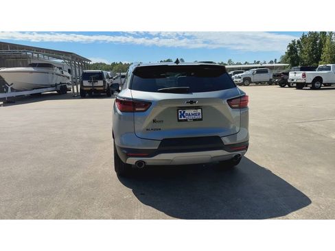 New 2025 Chevrolet Blazer LT w/ Convenience Package image 7