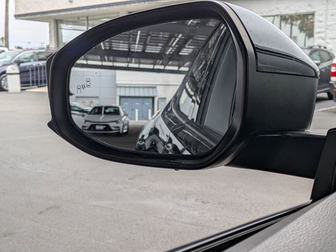 Certified 2023 Toyota Prius XLE FWD image 24
