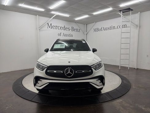 New 2026 Mercedes-Benz GLC 300 image 2