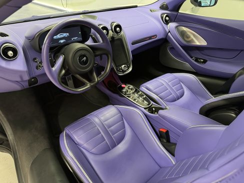 Used 2025 McLaren GTS RWD image 9